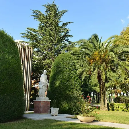 Casa Per Ferie Salesianum * Fiumicino