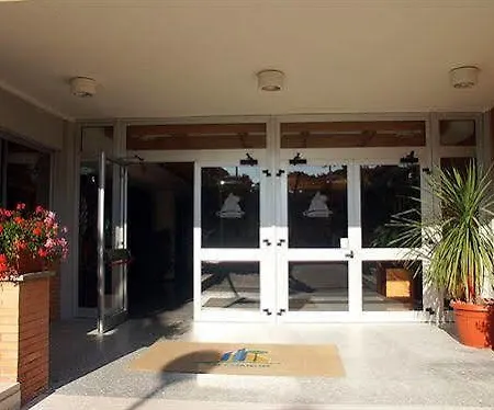 Casa Per Ferie Salesianum Fiumicino